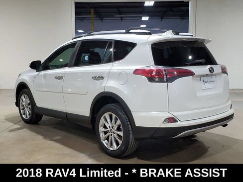 Used 2018 Toyota RAV4 Limited FWD image 11