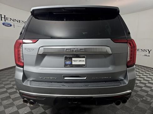 Used 2023 GMC Yukon XL Denali w/ Advanced Technology Package AWD/4WD image 6