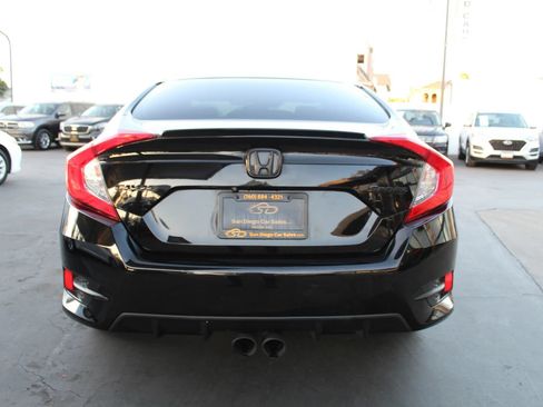 Used 2020 Honda Civic Sport image 4