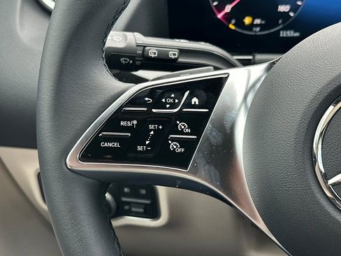 New 2025 Mercedes-Benz GLA 250 image 29