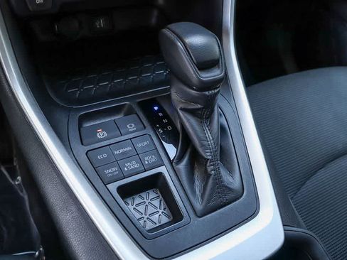 Used 2024 Toyota RAV4 LE image 19