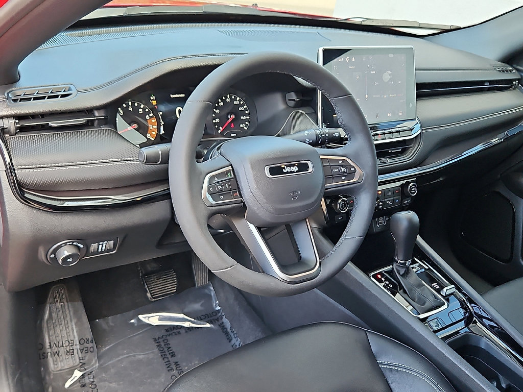 Used 2023 Jeep Compass Latitude w/ Convenience Group AWD/4WD image 27