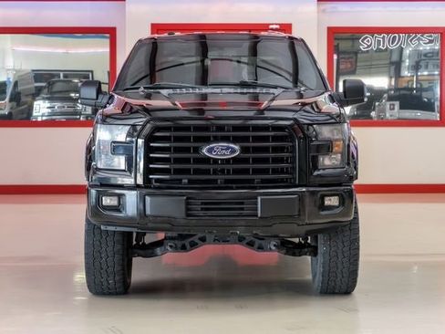 Used 2017 Ford F150 XLT w/ Equipment Group 302A Luxury image 9