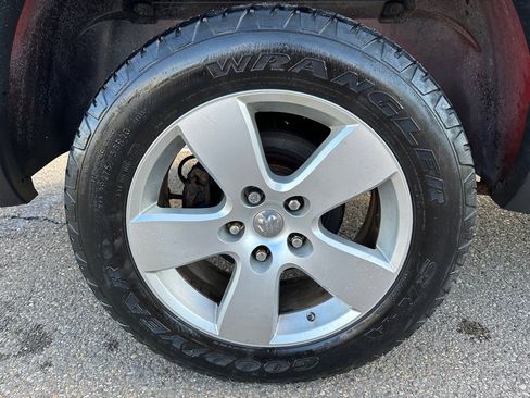 Used 2009 Dodge Ram 1500 Truck SLT w/ Popular Equipment Group image 15