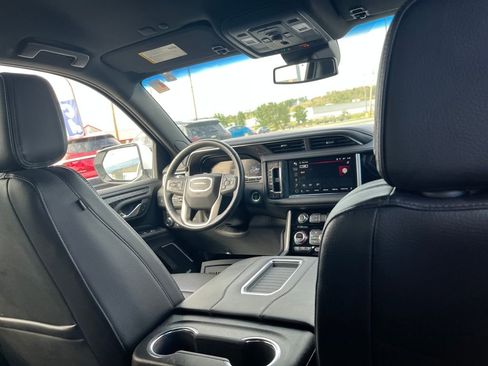 Used 2023 GMC Yukon Denali image 30