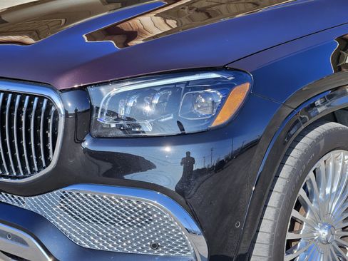 Used 2023 Mercedes-Benz Maybach GLS 600 Maybach GLS 600 image 9