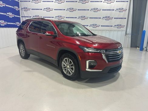 Used 2023 Chevrolet Traverse LT AWD/4WD image 8