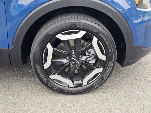 Certified 2024 Kia Telluride S FWD image 32