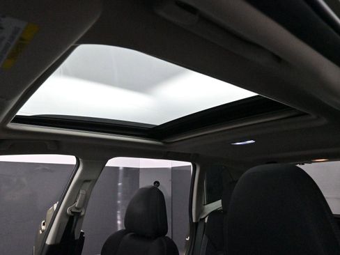 Used 2022 Subaru Forester Premium image 29