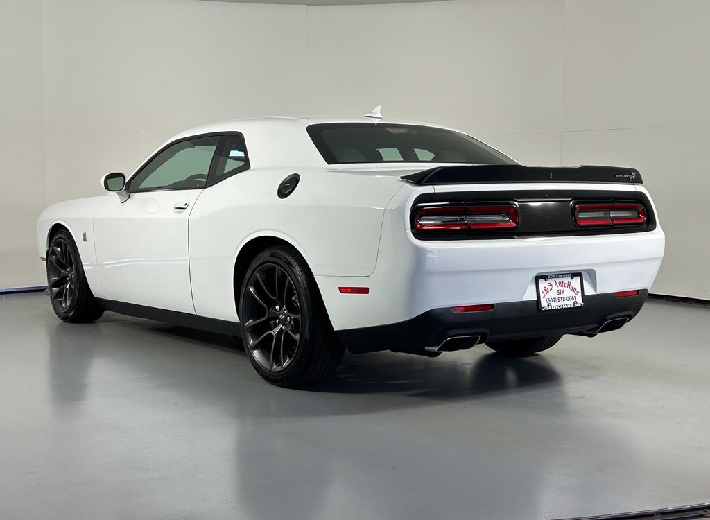Used 2021 Dodge Challenger R/T Scat Pack RWD image 4