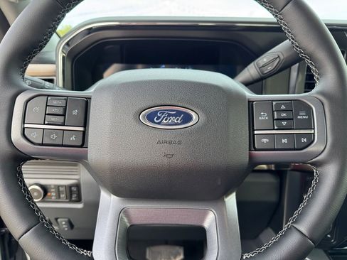 New 2026 Ford F250 Lariat w/ Black Appearance Package image 24