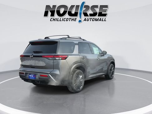 New 2026 Nissan Pathfinder SL w/ SL Premium Package image 8