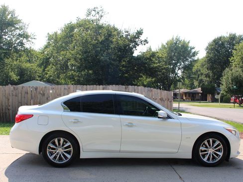 Used 2017 INFINITI Q50 3.0t Premium w/ 3.0T Premium Plus Package AWD/4WD image 11