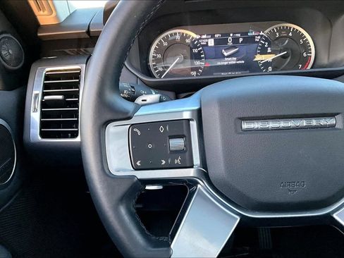 Certified 2023 Land Rover Discovery S AWD/4WD image 11