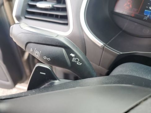 Used 2019 Ford Edge Titanium w/ Equipment Group 301A AWD/4WD image 12
