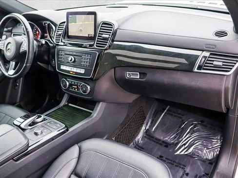 Used 2019 Mercedes-Benz GLS 450 4MATIC image 29