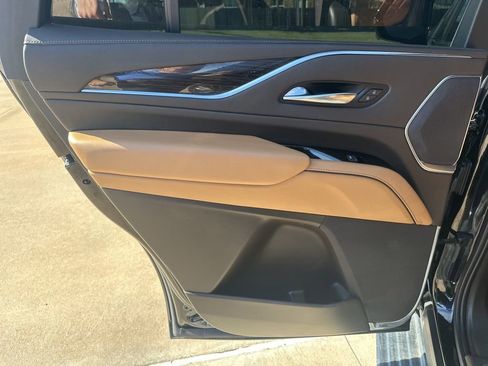 Used 2021 Cadillac Escalade Sport w/ Driver Assist Tech Package image 30