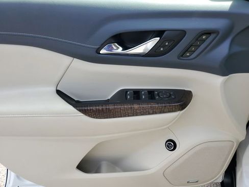 Used 2020 GMC Acadia Denali w/ LPO, Floor Liner Package FWD image 16