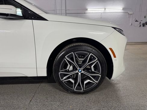 Used 2026 BMW iX xDrive45 AWD/4WD image 5