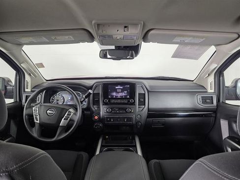 Used 2024 Nissan Titan SV w/ SV Convenience Package image 27