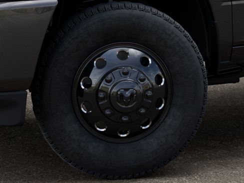 New 2026 RAM 3500 Big Horn AWD/4WD image 8