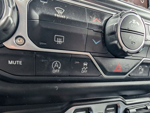 Used 2020 Jeep Gladiator Rubicon image 33