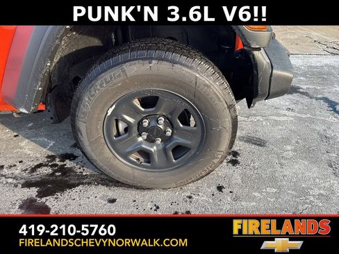 Used 2023 Jeep Wrangler Sport image 16