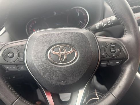 Used 2022 Toyota RAV4 Adventure AWD/4WD image 4