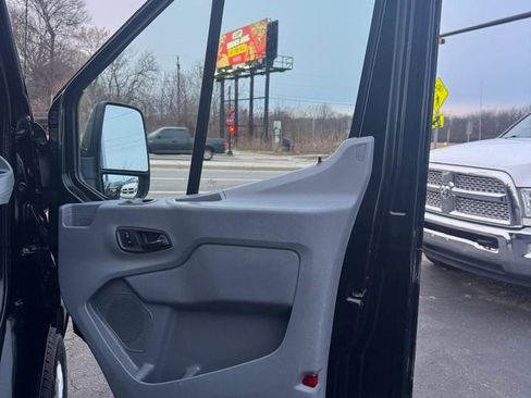 Used 2017 Ford Transit 350 XLT image 18