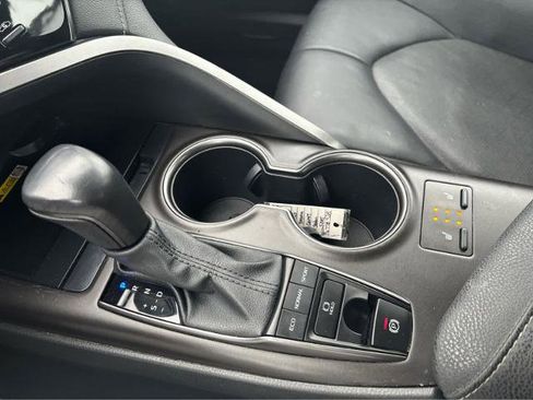 Used 2023 Toyota Camry XSE image 22