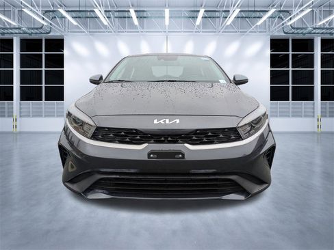 Used 2022 Kia Forte LXS w/ LXS Technology Package image 8