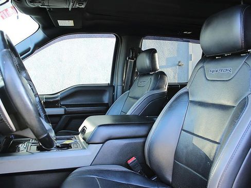 Used 2018 Ford F150 Raptor w/ Equipment Group 802A Luxury AWD/4WD image 12