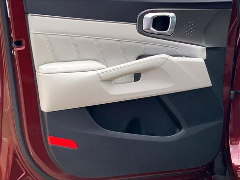 Certified 2024 Kia Sorento SX image 10
