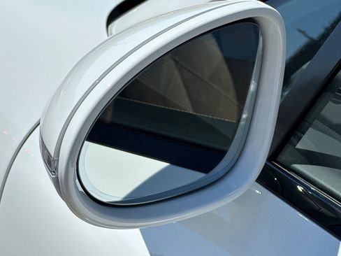 Certified 2023 Porsche Macan S image 41