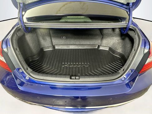 Used 2017 Honda Accord Touring image 33