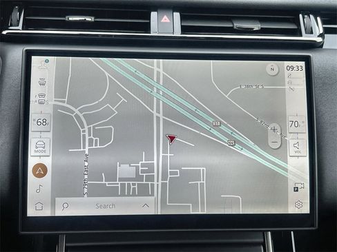 Used 2026 Land Rover Range Rover Velar S image 24