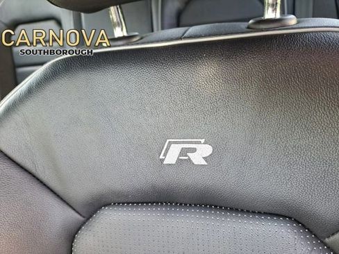 Used 2019 Volkswagen Golf R 4-Door image 22