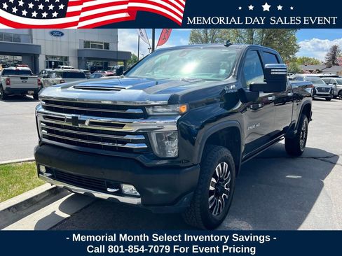 Used 2020 Chevrolet Silverado 2500 High Country w/ Technology Package AWD/4WD image 2