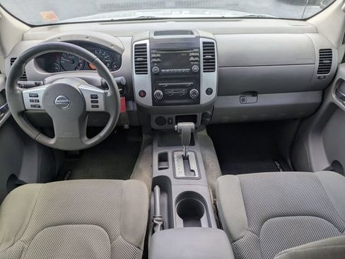 Used 2014 Nissan Frontier SV RWD image 15