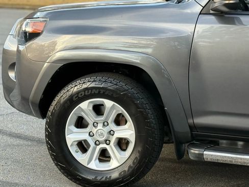 Used 2016 Toyota 4Runner SR5 image 7