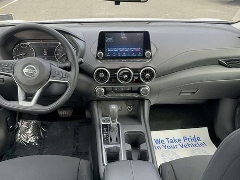 Used 2023 Nissan Sentra SV FWD image 11