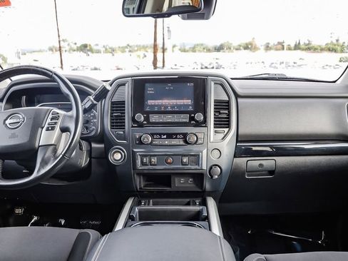 Used 2023 Nissan Titan SV w/ SV Convenience Package image 13