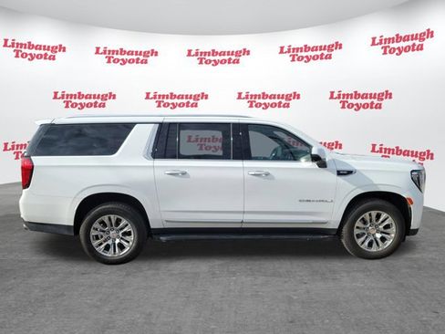 Used 2024 GMC Yukon XL Denali image 2