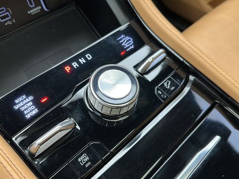 Used 2023 Jeep Grand Cherokee Summit AWD/4WD image 22