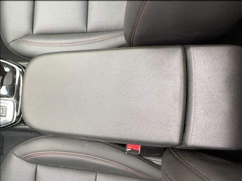 Used 2025 Chevrolet Trax RS w/ Sunroof Package image 41