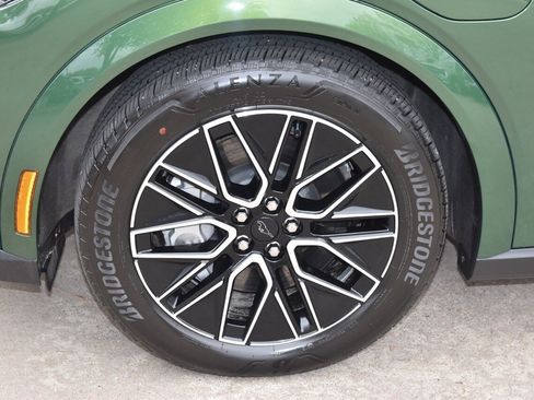 Certified 2025 Ford Mustang Mach-E Premium image 36