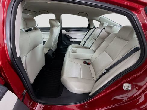 Used 2018 Honda Accord LX image 17