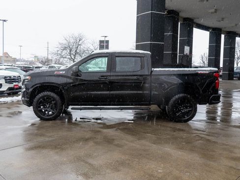 Used 2021 Chevrolet Silverado 1500 LT Trail Boss w/ Bed Protection Package image 4