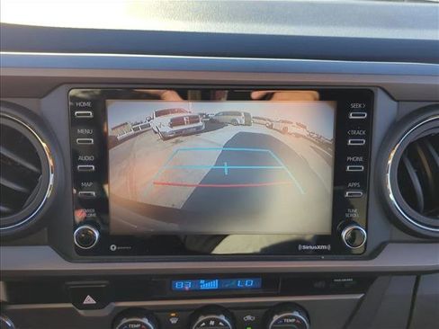 Used 2021 Toyota Tacoma TRD Sport image 19