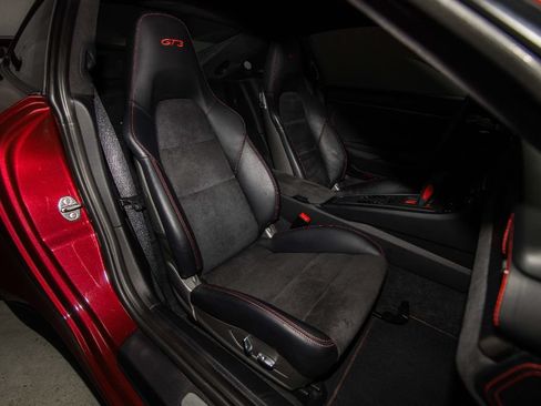 Used 2015 Porsche 911 GT3 RWD image 14